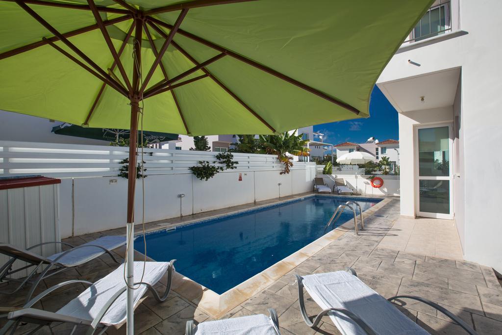 Avra Villas Paralimni Værelse billede