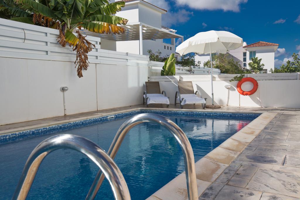 Avra Villas Paralimni Værelse billede
