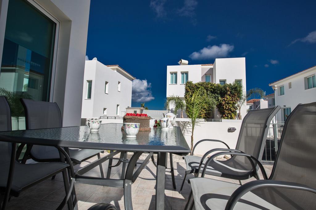 Avra Villas Paralimni Værelse billede