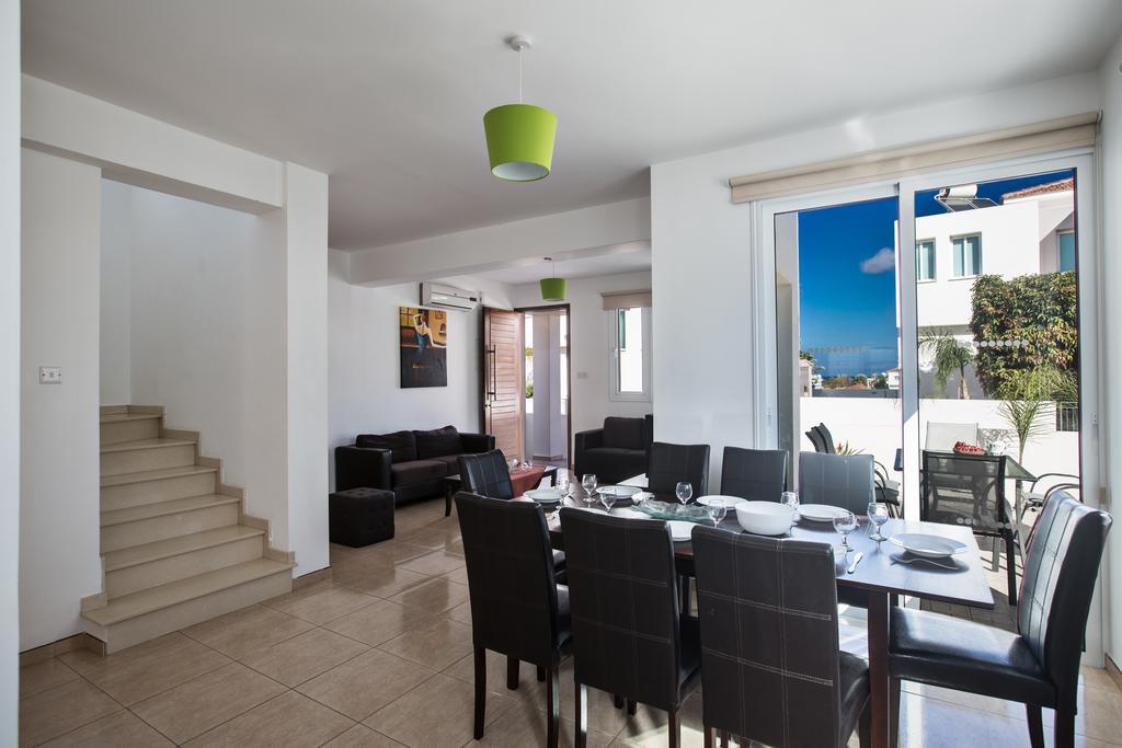 Avra Villas Paralimni Værelse billede