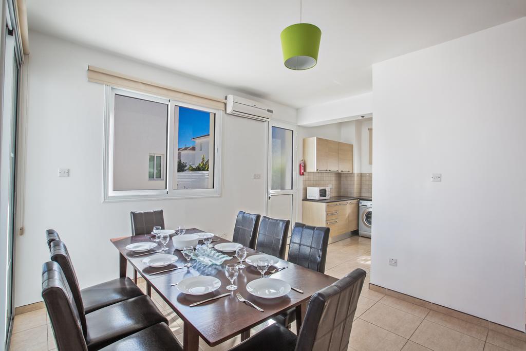 Avra Villas Paralimni Værelse billede