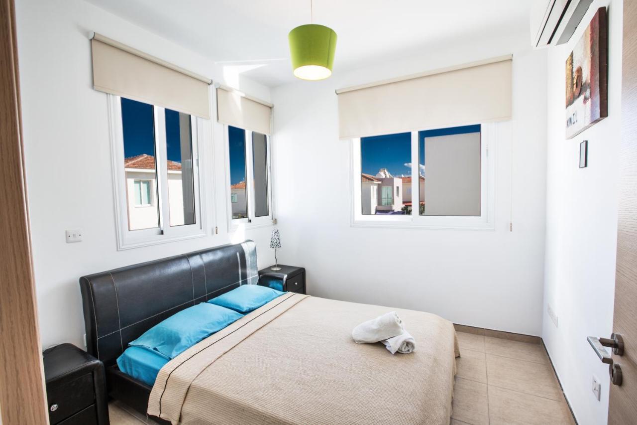 Avra Villas Paralimni Eksteriør billede